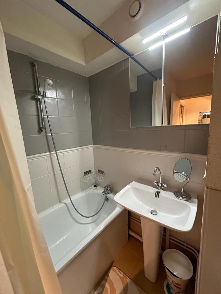 Appartement A La Foux D'Алос Екстериор снимка